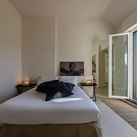 Apartament Plum Guide - The Shape Of Water